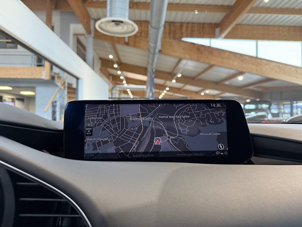 MAZDA MAZDA3 5 PORTES 2024 2.0L E-SA-X M HYBRID 186 CH BVM6 HOMURA