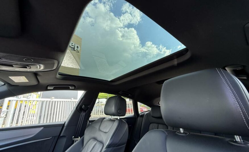 AUDI A7 SPORTBACK 55 TFSIE 367 S TRONIC 7 QUATTRO COMPETITION