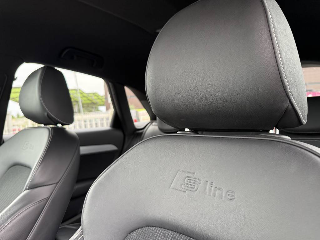 AUDI Q3 1.4 TFSI COD 150 CH S TRONIC 6 S LINE