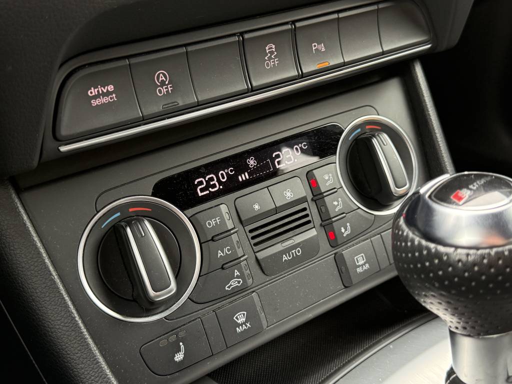 AUDI Q3 1.4 TFSI COD 150 CH S TRONIC 6 S LINE