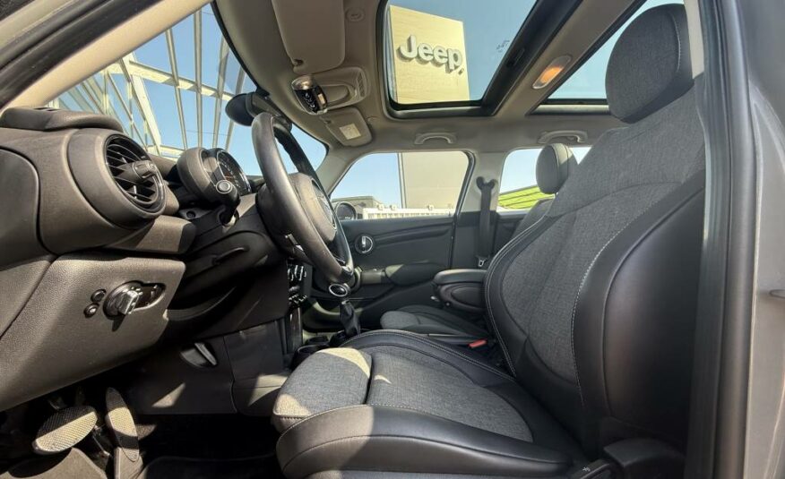 MINI HATCH 5 PORTES F55 ONE 102 CH BVA6 EDITION BLACKFRIARS