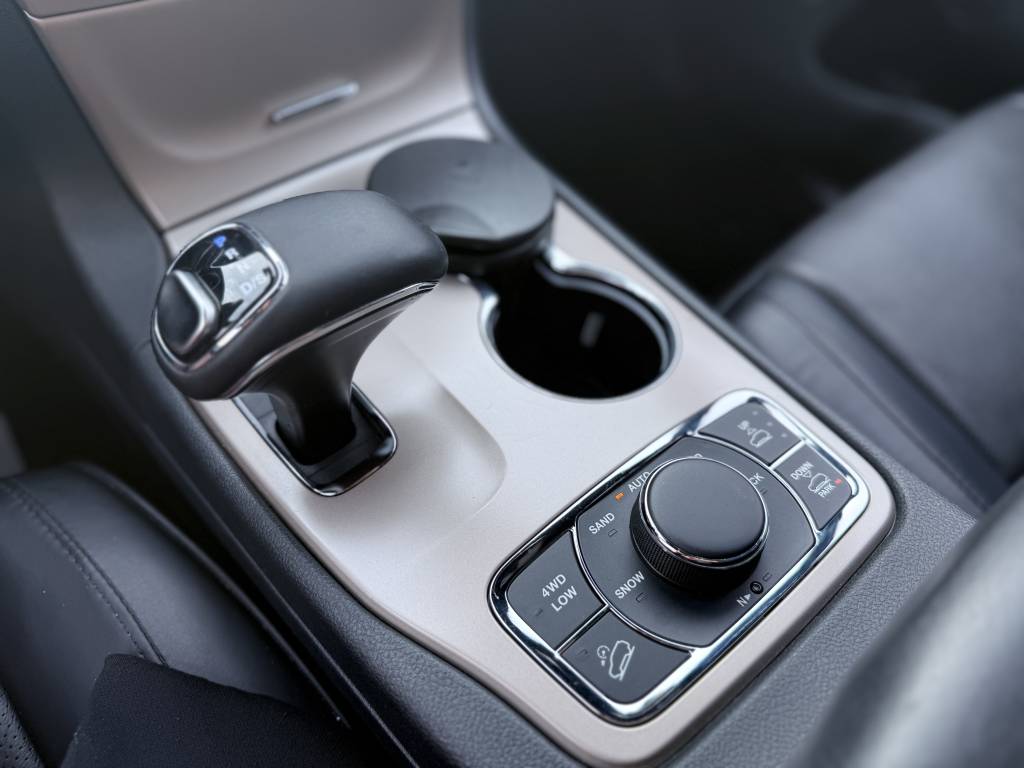 JEEP GRAND CHEROKEE 3.6 V6 PENTASTAR SUMMIT 284