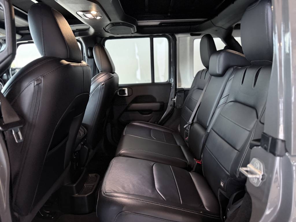 JEEP WRANGLER UNLIMITED 4XE 2.0 L T 380 CH PHEV 4X4 BVA8 OVERLAND 272