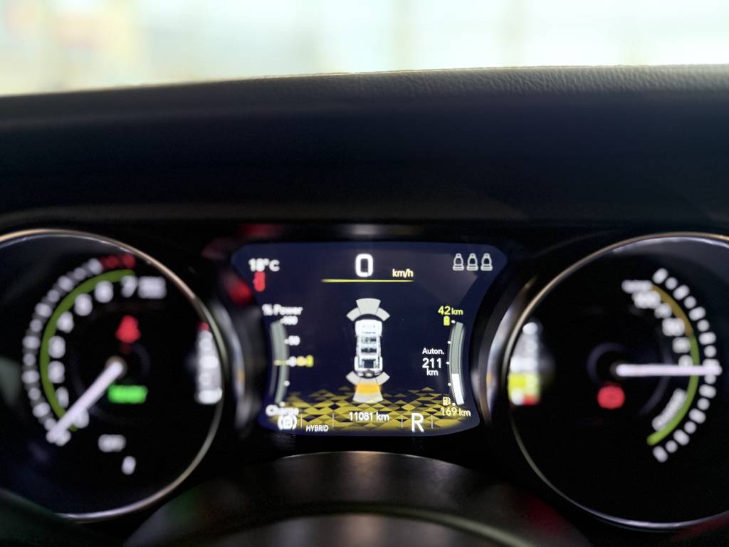 JEEP WRANGLER UNLIMITED 4XE 2.0 L T 380 CH PHEV 4X4 BVA8 OVERLAND 272