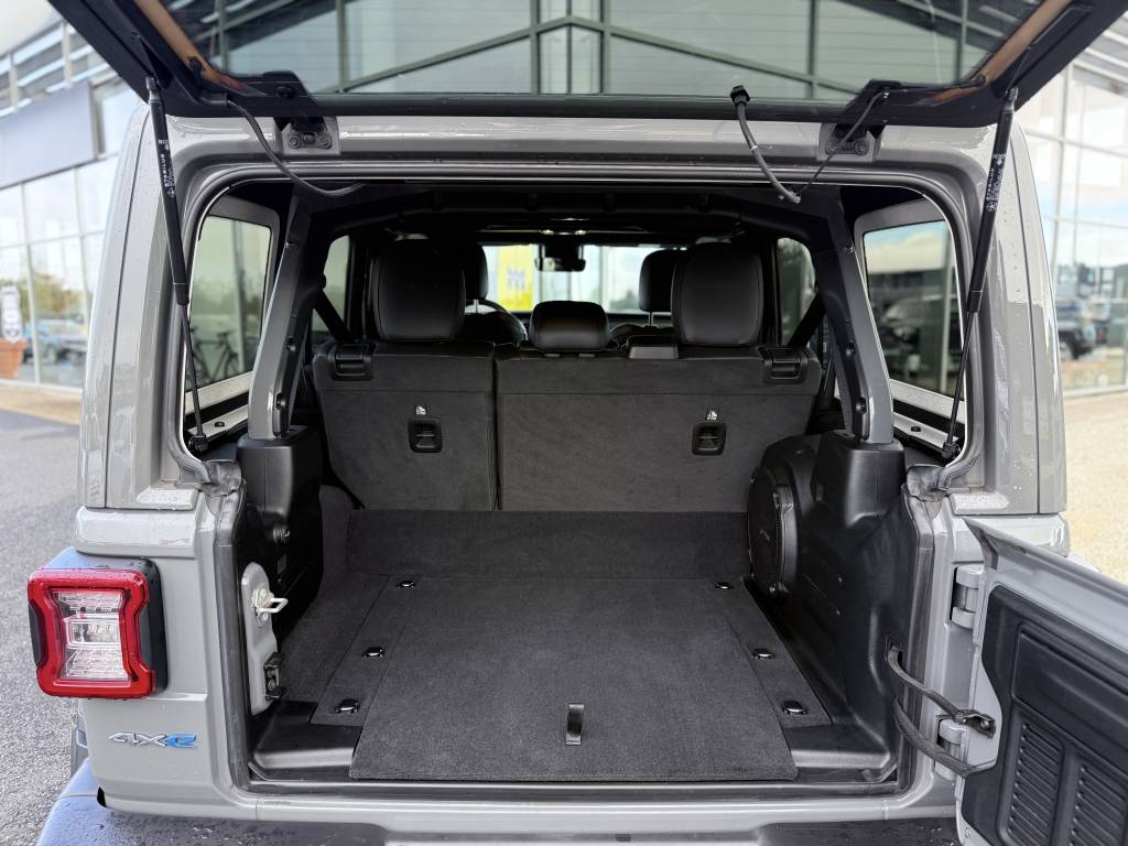 JEEP WRANGLER UNLIMITED 4XE 2.0 L T 380 CH PHEV 4X4 BVA8 SAHARA 272