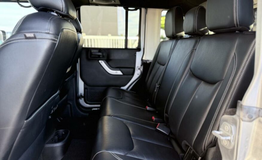 JEEP WRANGLER V6 3.6 PENTASTAR 284 UNLIMITED SAHARA A