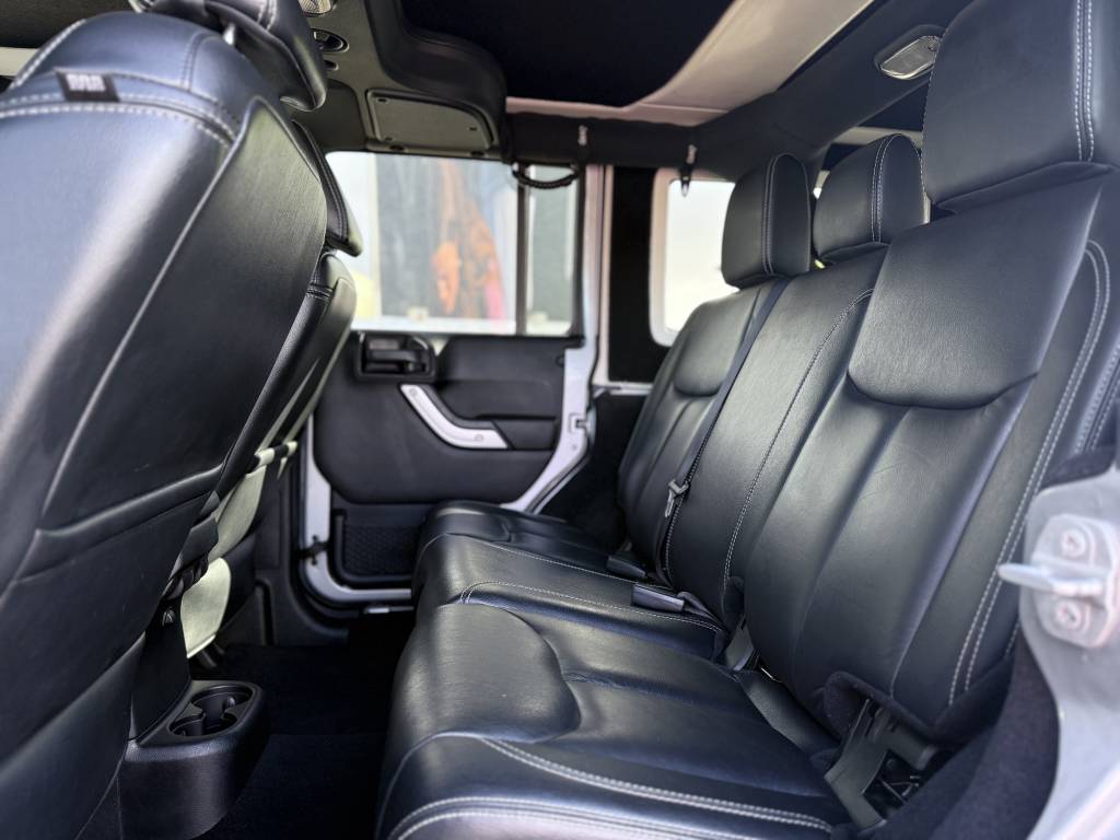 JEEP WRANGLER V6 3.6 PENTASTAR 284 UNLIMITED SAHARA A