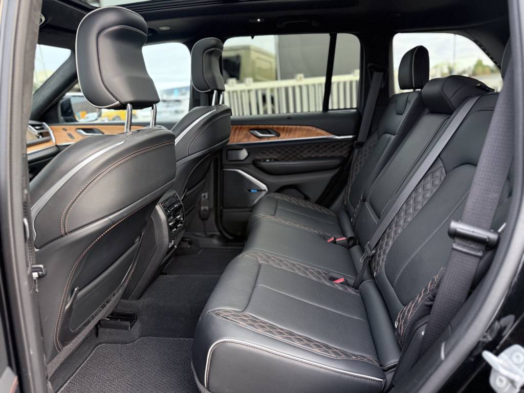 JEEP GRAND CHEROKEE 4XE 2.0 L T 380 CH PHEV 4X4 BVA8 SUMMIT RESERVE EXCLUSIVE LA 272