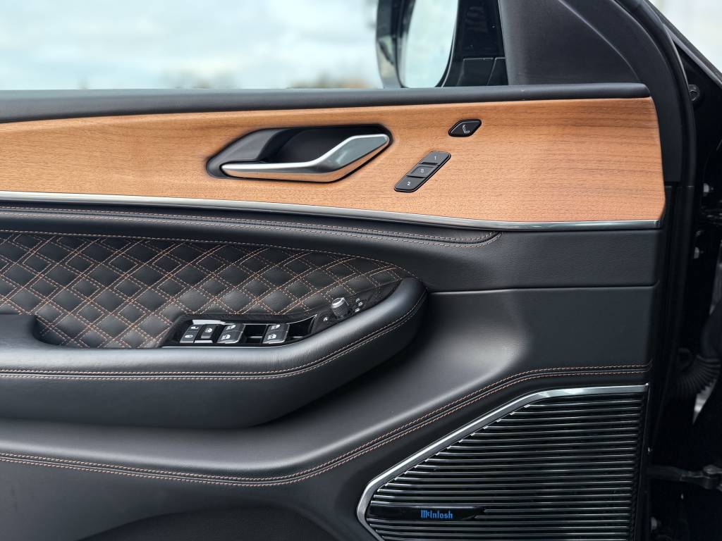 JEEP GRAND CHEROKEE 4XE 2.0 L T 380 CH PHEV 4X4 BVA8 SUMMIT RESERVE EXCLUSIVE LA 272