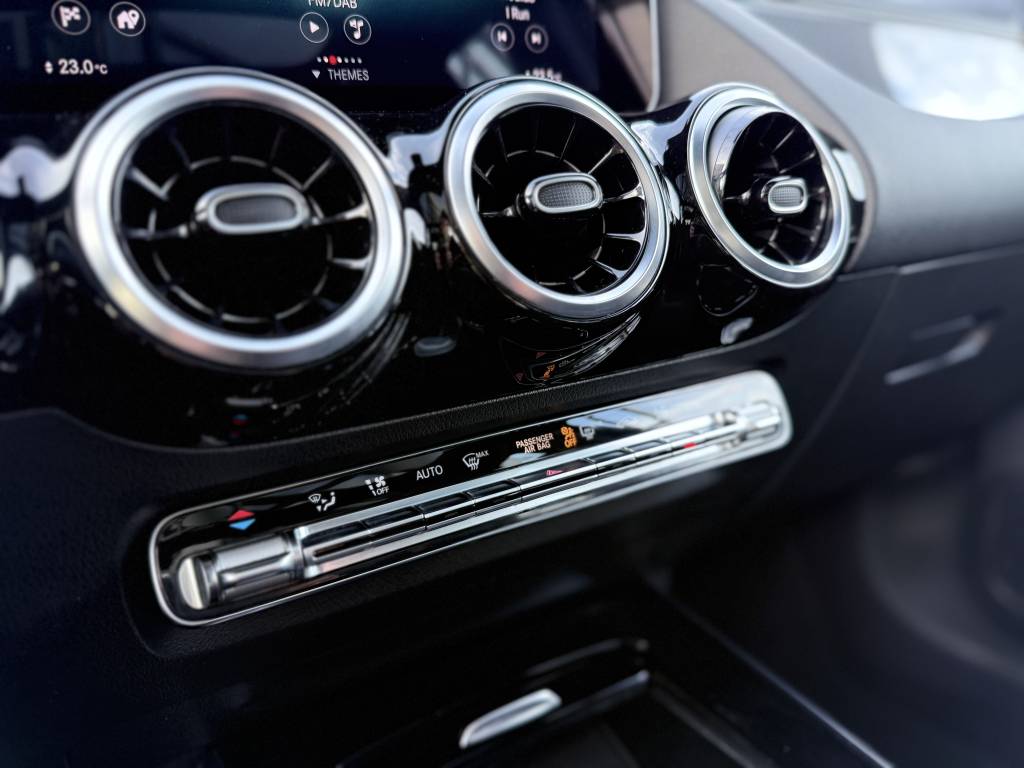 MERCEDES CLASSE B 200 D 8G-DCT AMG LINE EDITION 150