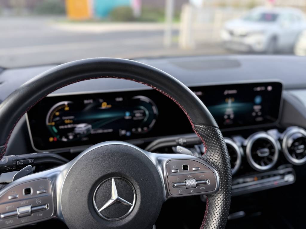 MERCEDES CLASSE B 200 D 8G-DCT AMG LINE EDITION 150