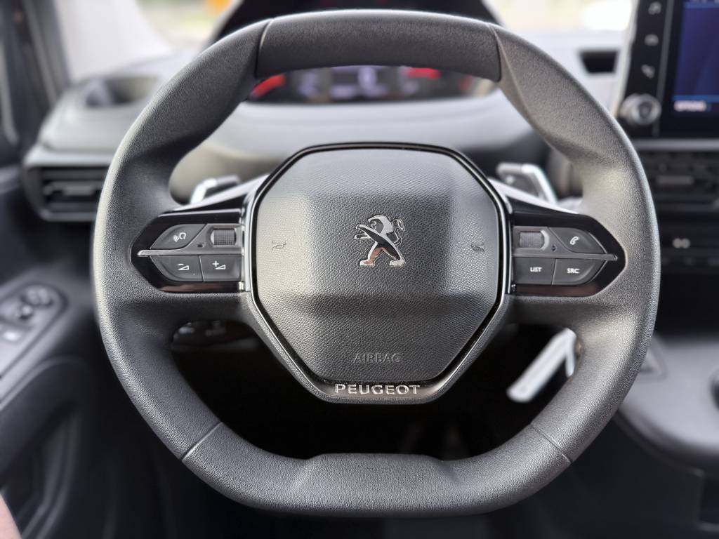 PEUGEOT PARTNER FOURGON STANDARD 650 KG BLUEHDI 130 S&S EAT8 ASPHALT 4P