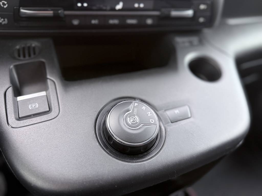 PEUGEOT PARTNER FOURGON STANDARD 650 KG BLUEHDI 130 S&S EAT8 ASPHALT 4P