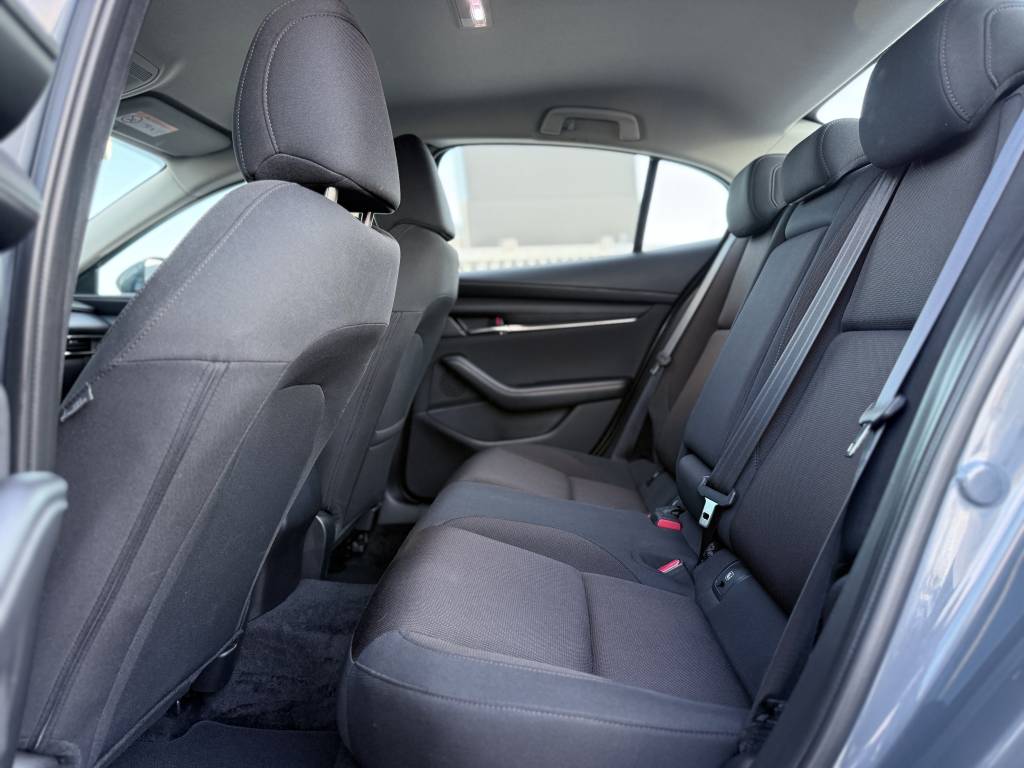 MAZDA MAZDA3 BERLINE 2024 2.0L E-SA-X M HYBRID 186 CH BVA6 EXCLUSIVE-LINE 4P