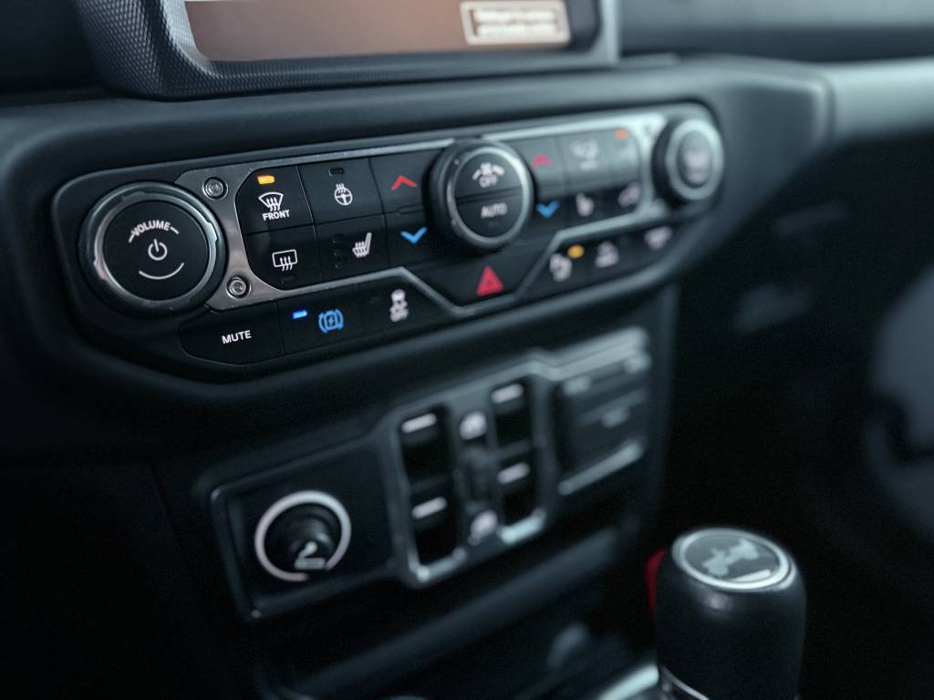 JEEP WRANGLER UNLIMITED 4XE 2.0 L T 380 CH PHEV 4X4 BVA8 OVERLAND