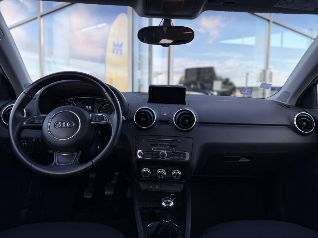 AUDI A1 SPORTBACK 1.0 TFSI ULTRA 95