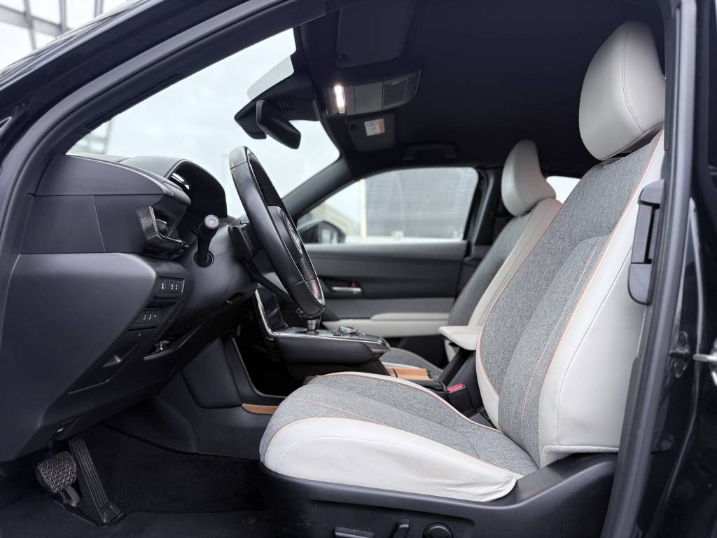 MAZDA MX-30 ELECTRIQUE 145 CH FIRST EDITION MODERN CONFIDENCE