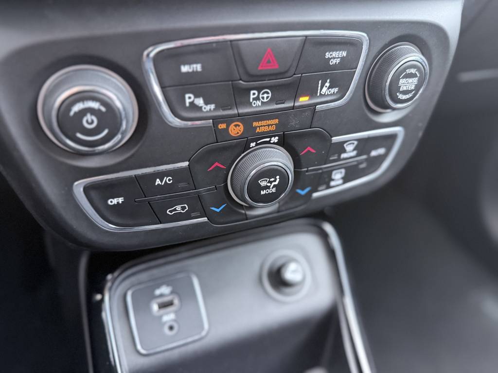 JEEP COMPASS 1.6 I MULTIJET II 120 CH BVM6 LIMITED