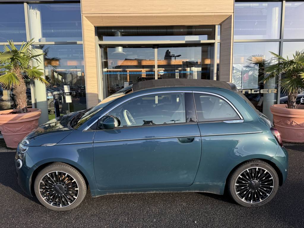 FIAT 500E CABRIOLET 500C E 118 CH LA PRIMA 2P