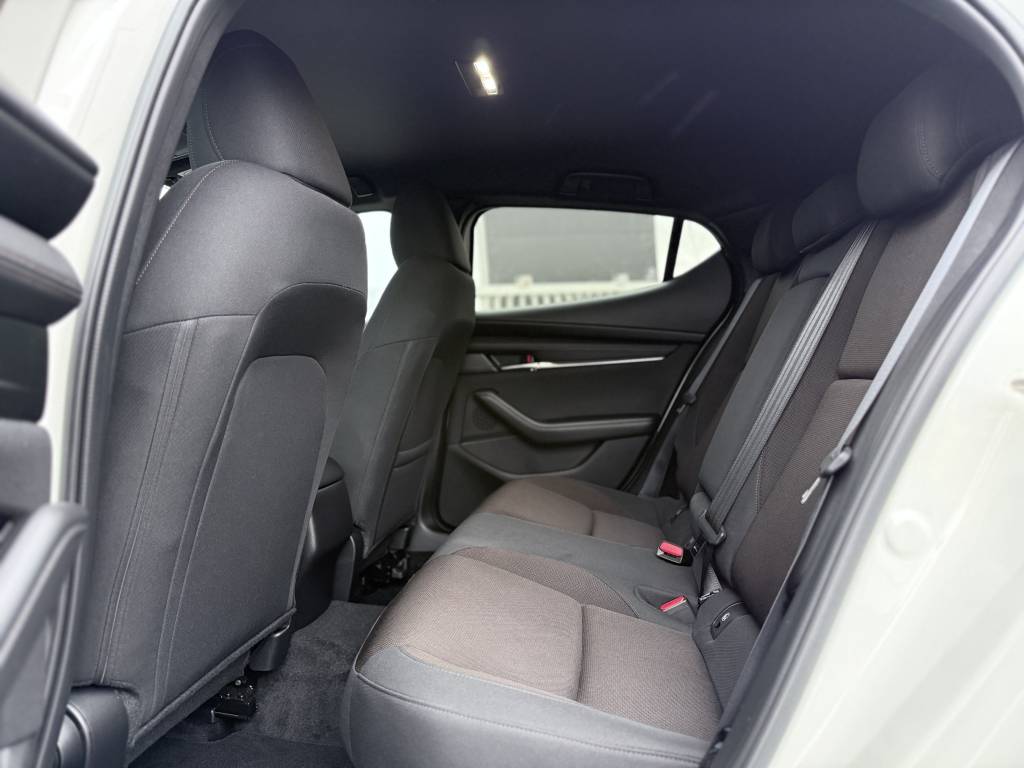 MAZDA MAZDA3 5 PORTES 2025 2.0L E-SA-X M HYBRID 186 CH BVM6 EXCLUSIVE-LINE