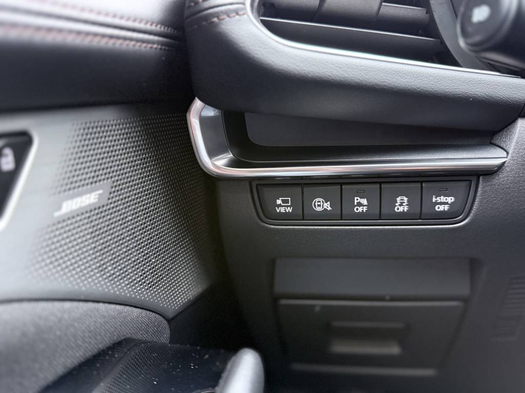 MAZDA MAZDA3 5 PORTES 2025 2.0L E-SA-X M HYBRID 186 CH BVM6 EXCLUSIVE-LINE