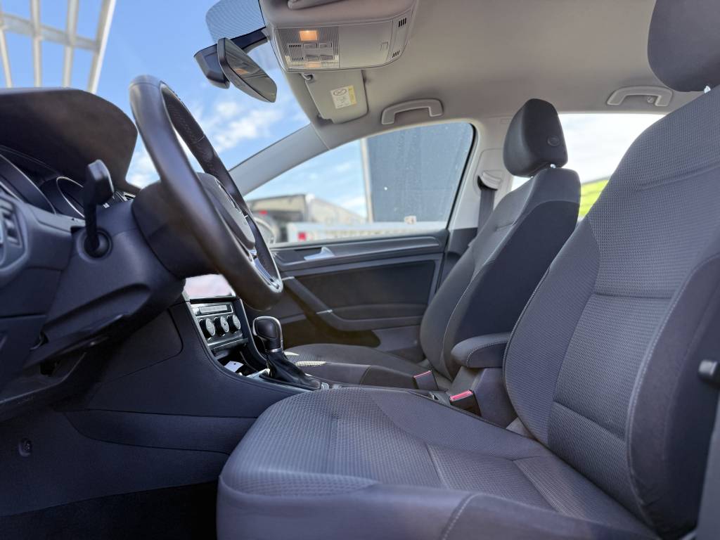 VOLKSWAGEN GOLF 1.4 TSI 125 BLUEMOTION TECHNOLOGY DSG7 FIRST EDITION