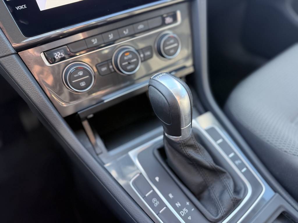 VOLKSWAGEN GOLF 1.4 TSI 125 BLUEMOTION TECHNOLOGY DSG7 FIRST EDITION