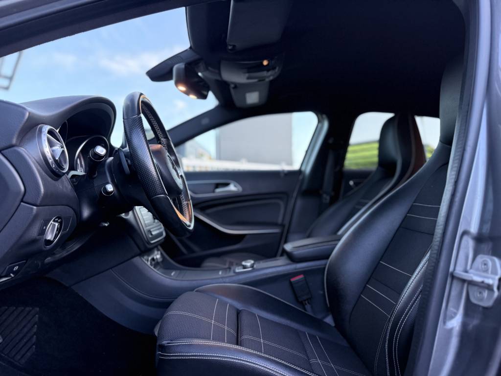 MERCEDES CLASSE GLA 180 D SENSATION 7-G DCT A 109