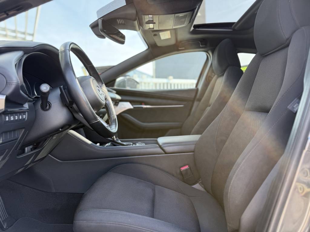 MAZDA MAZDA3 5 PORTES 2.0L E-SA-X M HYBRID 186 CH BVA6 SPORTLINE TOIT OUVRAN