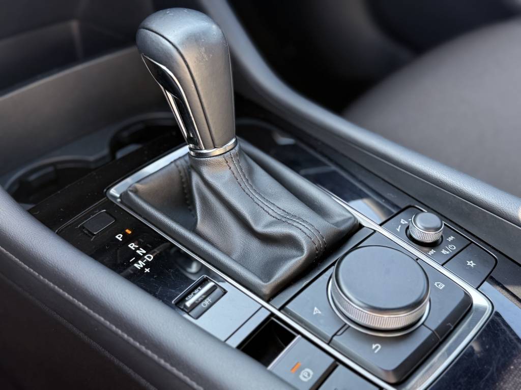 MAZDA MAZDA3 5 PORTES 2.0L E-SA-X M HYBRID 186 CH BVA6 SPORTLINE TOIT OUVRAN