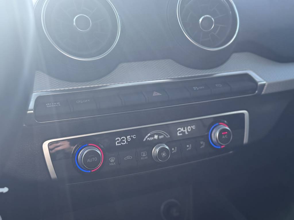 AUDI Q2 30 TFSI 116 S TRONIC 7 S LINE