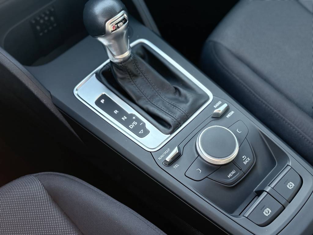 AUDI Q2 30 TFSI 116 S TRONIC 7 S LINE
