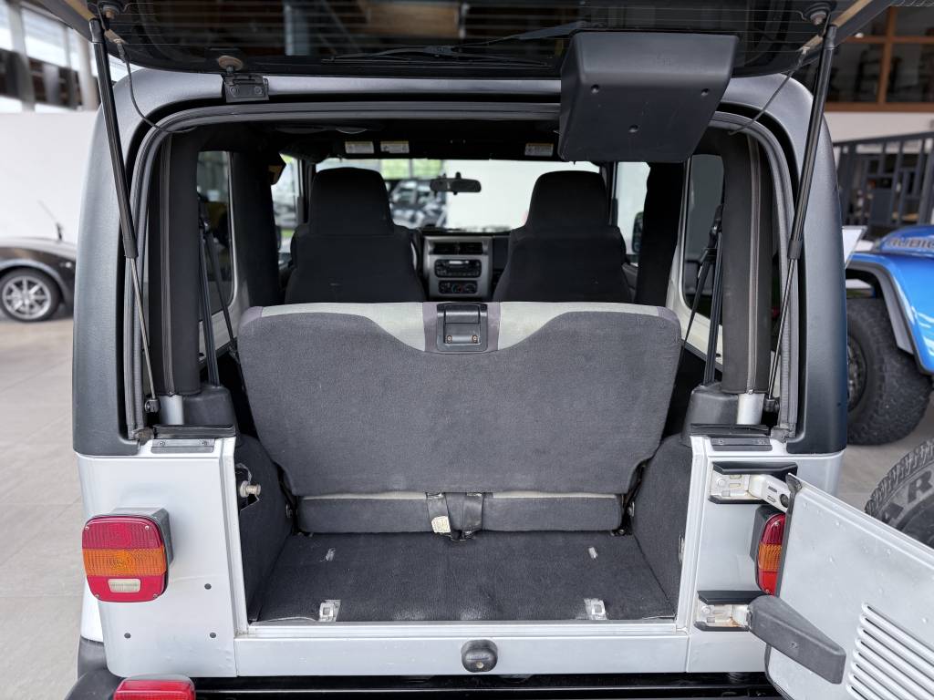JEEP WRANGLER 2.4 SPORT 143