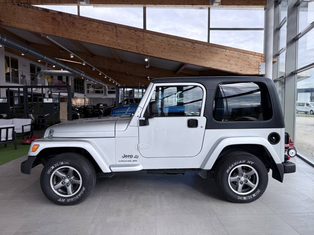 JEEP WRANGLER 2.4 SPORT 143