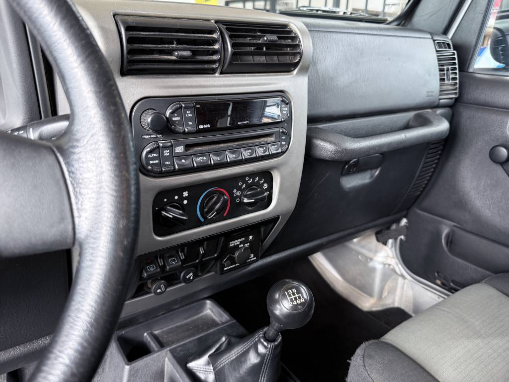 JEEP WRANGLER 2.4 SPORT 143