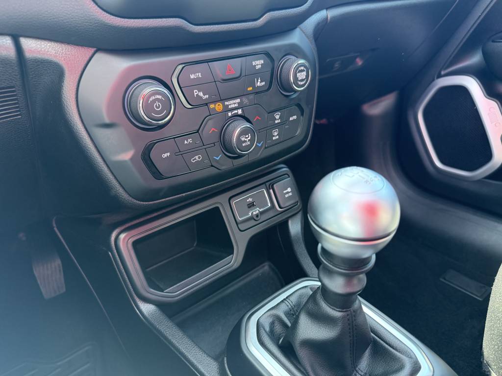 JEEP RENEGADE 1.0 GSE T3 120 CH BVM6 QUIKSILVER EDITION