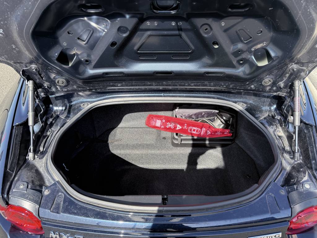 MAZDA MX-5 RF 1.5L SA-G 132 CH EXCLUSIVE-LINE 2P
