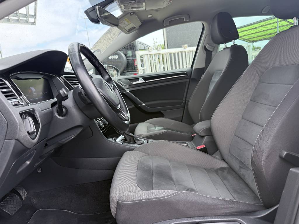 VOLKSWAGEN GOLF 1.5 TSI 150 EVO DSG7 CARAT