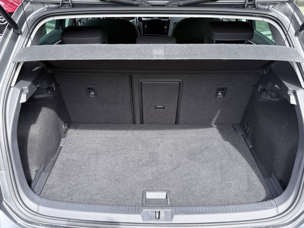 VOLKSWAGEN GOLF 1.5 TSI 150 EVO DSG7 CARAT