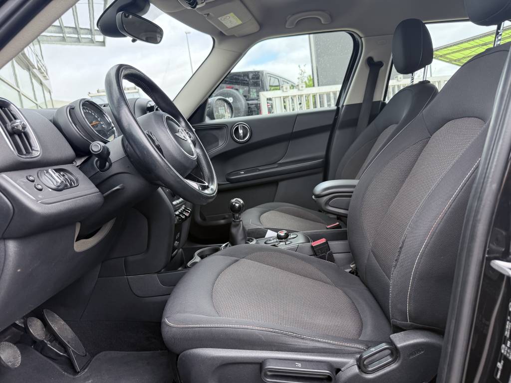 MINI COUNTRYMAN F60 136 CH COOPER