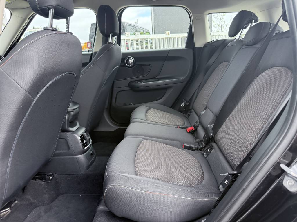 MINI COUNTRYMAN F60 136 CH COOPER