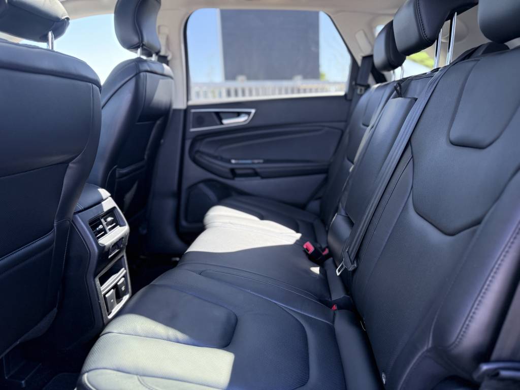 FORD EDGE 2.0 TDCI 210 POWERSHIFT INTELLIGENT AWD TITANIUM